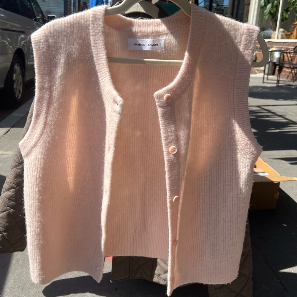 Samsoe Samsoe Baby Pink Button-Down Vest